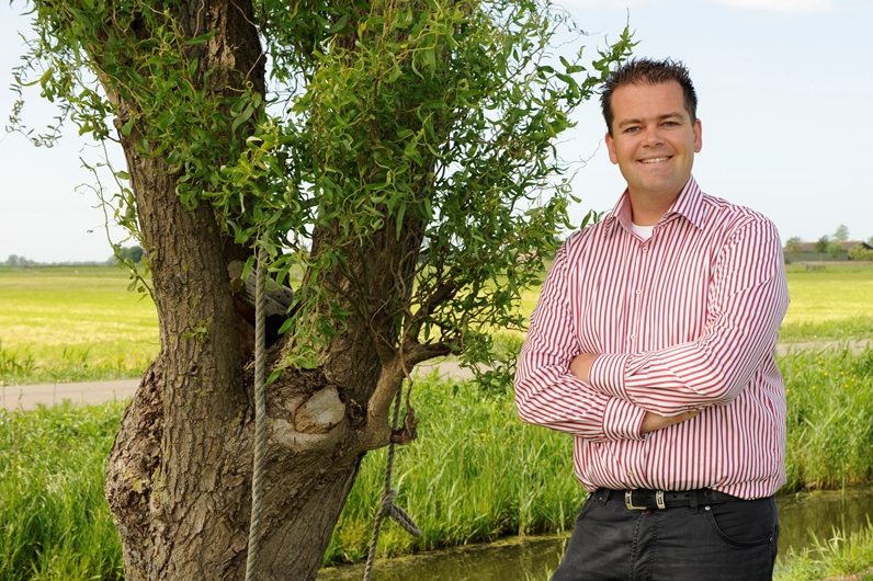 Wethouder wordt ambtenaar in buurgemeente - Binnenlandsbestuur