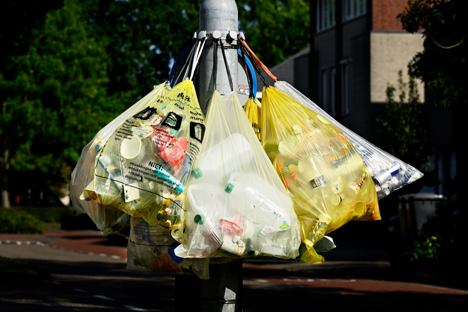 ‘Gemeenten willen dat wij hun troep opruimen’