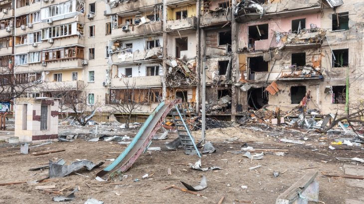 Verwoeste flat in Kiev - Oekraïne