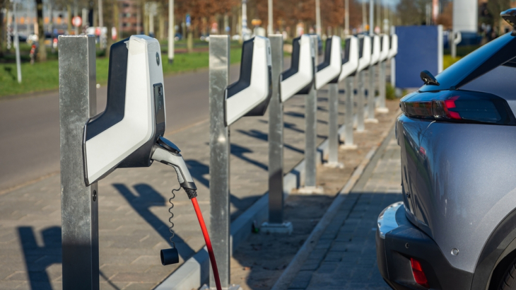 Opladen elektrische auto's