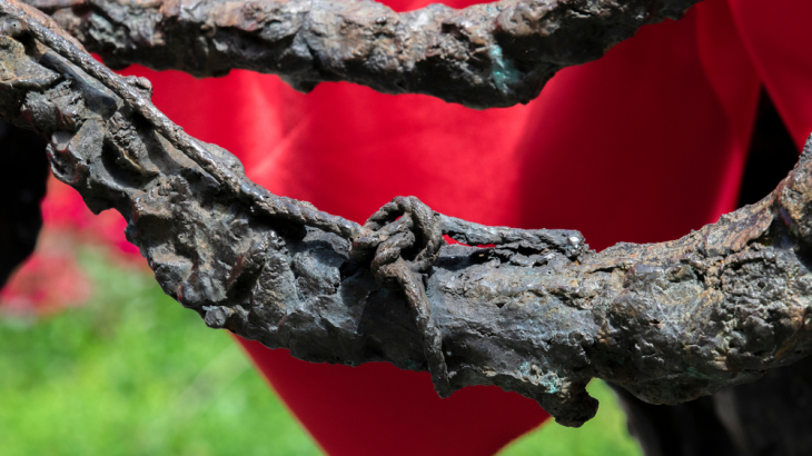 Detail van het Nationaal Slavernijmonument