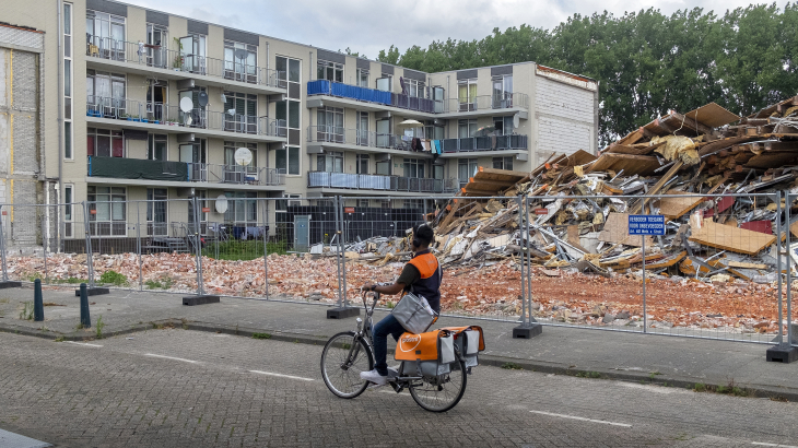 Sloop in de Tweebosbuurt, Rotterdam Zuid.