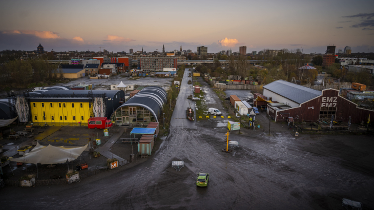 Het voormalige terrein van de suikerfabriek in Groningen. Hier verrijst de nieuwe wijk De Suikerzijde.