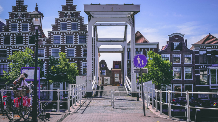 Brug over het Spaarne in Haarlem