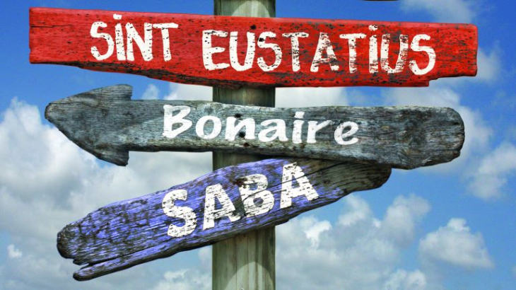 Bord met namen Sint Eustatius Bonaire Saba