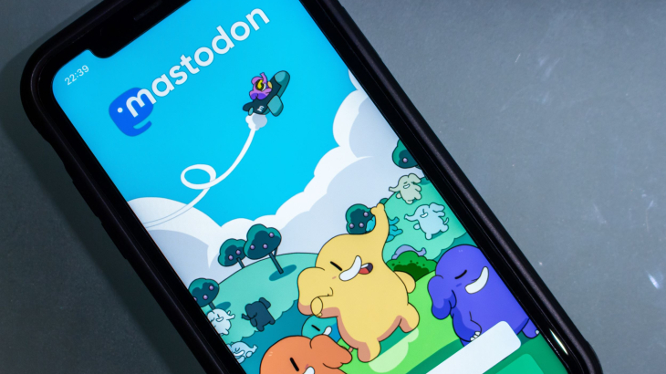 smartphone met Mastodon sign up scherm