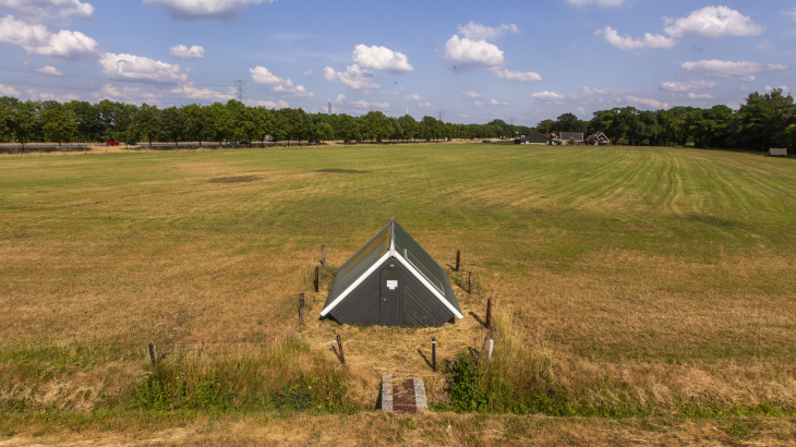 Een zouthuisje van zoutproducent Nobian in het Twentse landschap. 