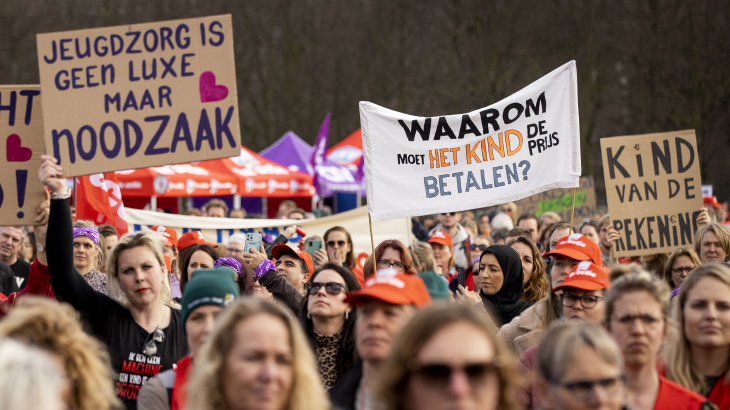 Staking jeugdzorg op Malieveld