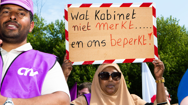 Vakbonden FNV en CNV organiseerden in juni een actie voor een betere cao Wsw (Wet sociale werkvoorziening) en Aan de Slag (Participatiewet). Foto: Maarten Hartman (ANP)
