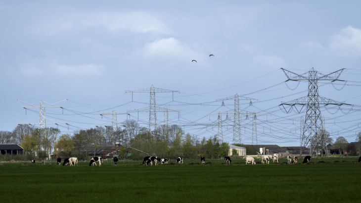 Hoogspanningsmasten bij Zwolle, in Overijssel.