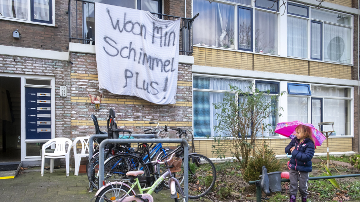 Protest tegen achterstallig onderhoud huurwoningen