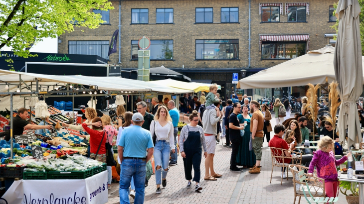 Een markt in Leiden. Bron: Shutterstock