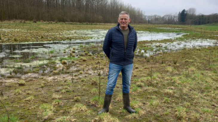 Louis Lansink bij de Nieuwe Vordense beek