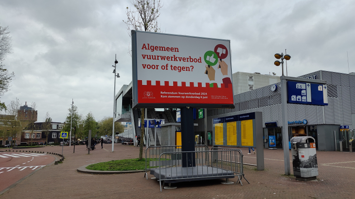 Alkmaar Station bord referendum