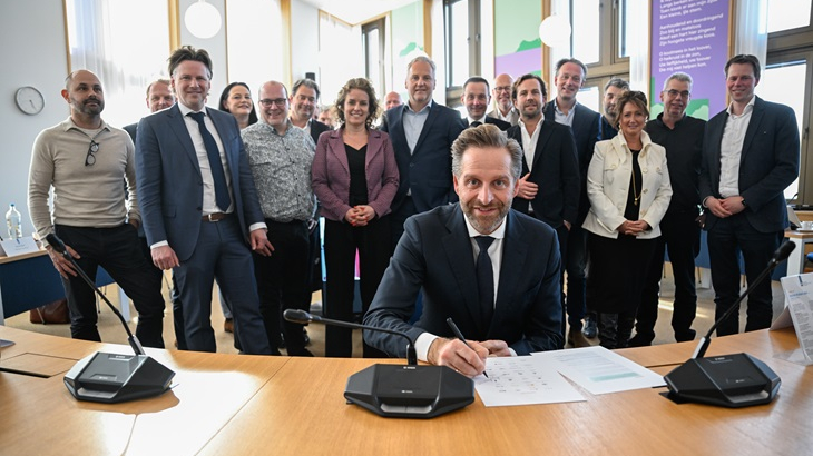 ondertekening akkoord hugo de jonge