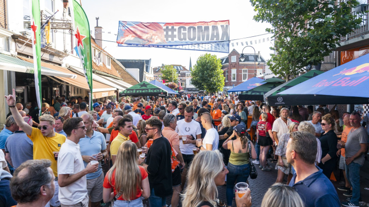 Feesten na de races in het centrum van Zandvoort