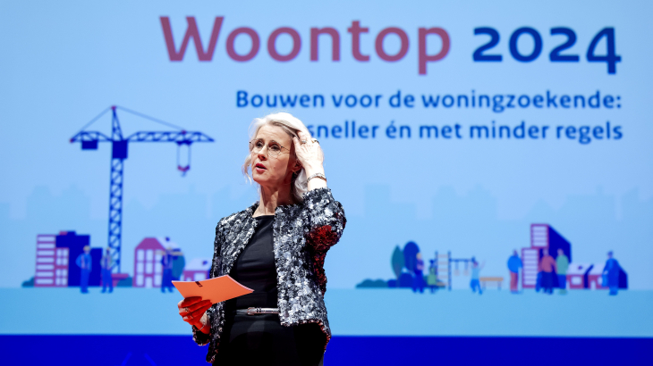 Minister Mona Keijzer (Volkshuisvesting) woensdag tijdens de woontop in Nieuwegein.