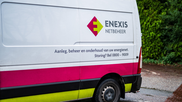 Een werkbus van netbeheerder Enexis.