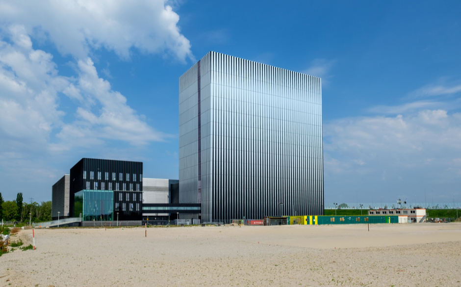 Shutterstock-datacenter-Science-Park.jpg