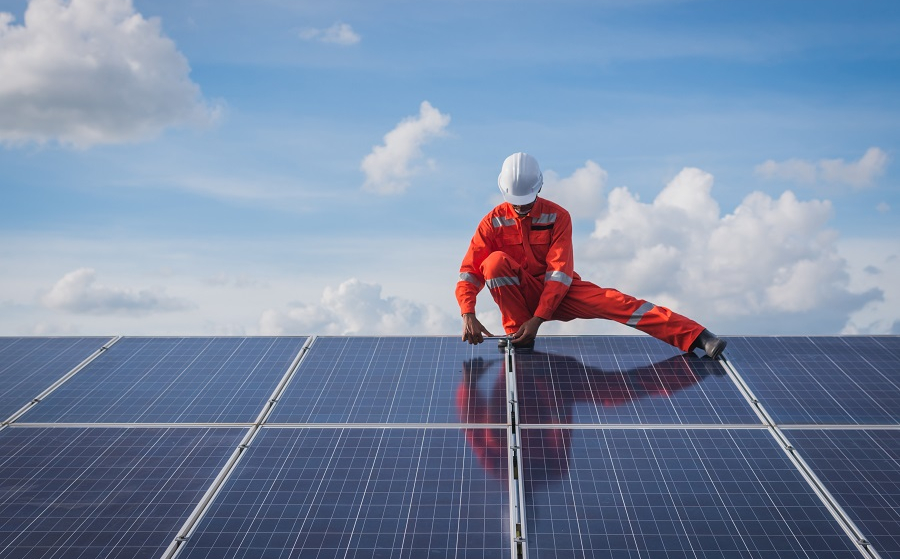 zonnepanelen-installeren.jpg