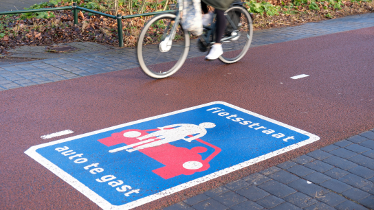 Een fietsstraat in Alkmaar.