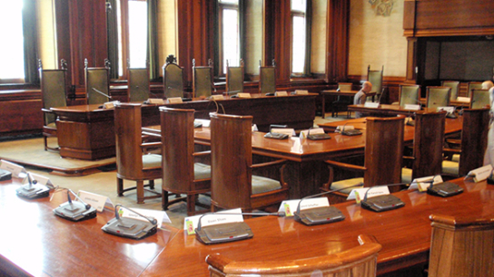 raadszaal-stadhuis-Leiden.JPG