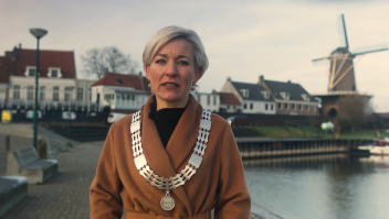 burgemeester Iris Meerts