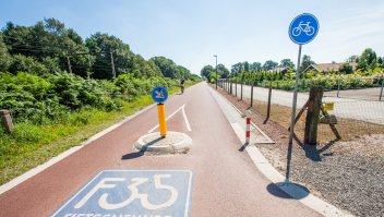 Een deel van de fietssnelweg tussen Enschede en Hengelo.