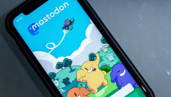 smartphone met Mastodon sign up scherm