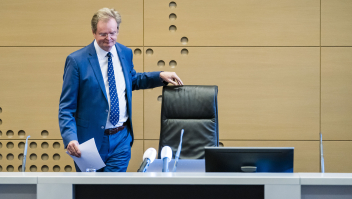Voorzitter Bart Jan van Ettekoven, afdeling bestuursrechtspraak, eind vorig jaar tijdens de tussenuitspraak in de Porthos-zaak.