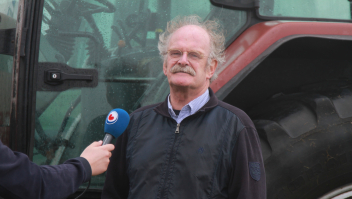 Roel Sluiter als burgemeester van Harlingen in 2020, ten tijde van boerenprotesten in zijn gemeente.