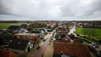 Het Friese kustdorp Holwerd in 2018.