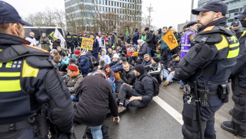 Eind januari demonstreerden actievoerders van Extinction Rebellion op de ringweg A10 in Amsterdam. 