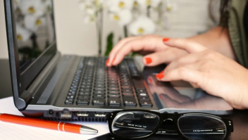 werken-achter-laptop.jpg