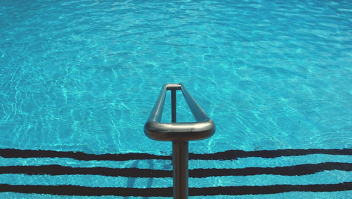 leeg-zwembad---pixabay--1957289-640.jpg