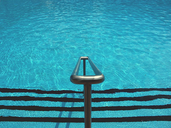 leeg-zwembad---pixabay--1957289-640.jpg