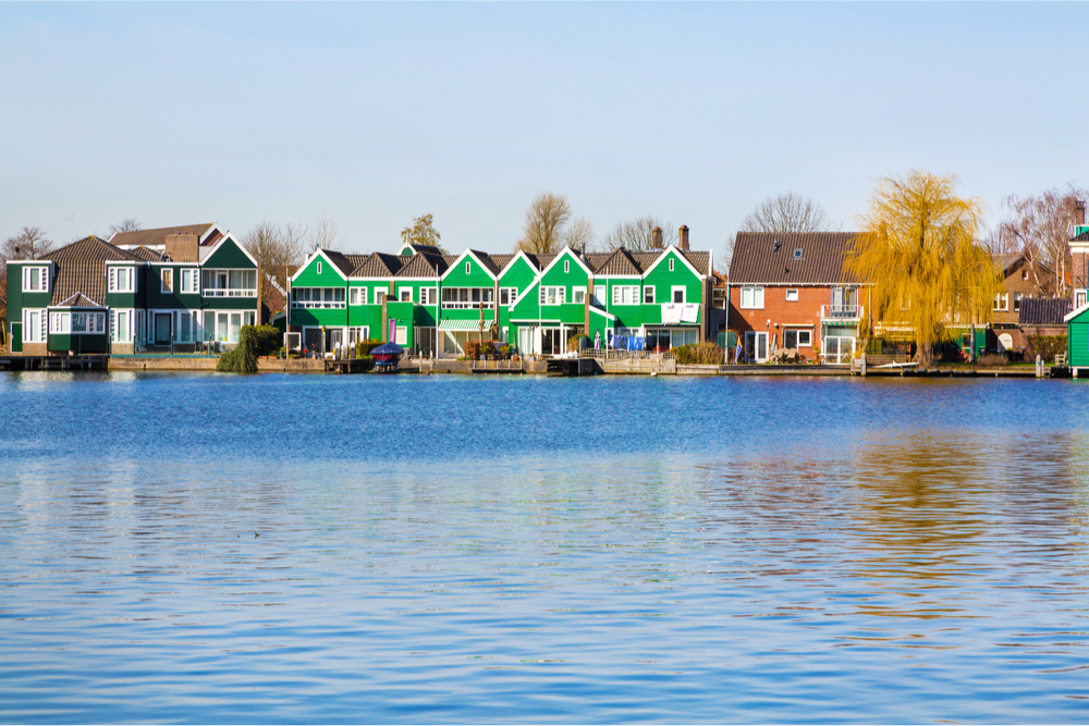 Zaanse-Schans-shutterstock-416496310.jpg